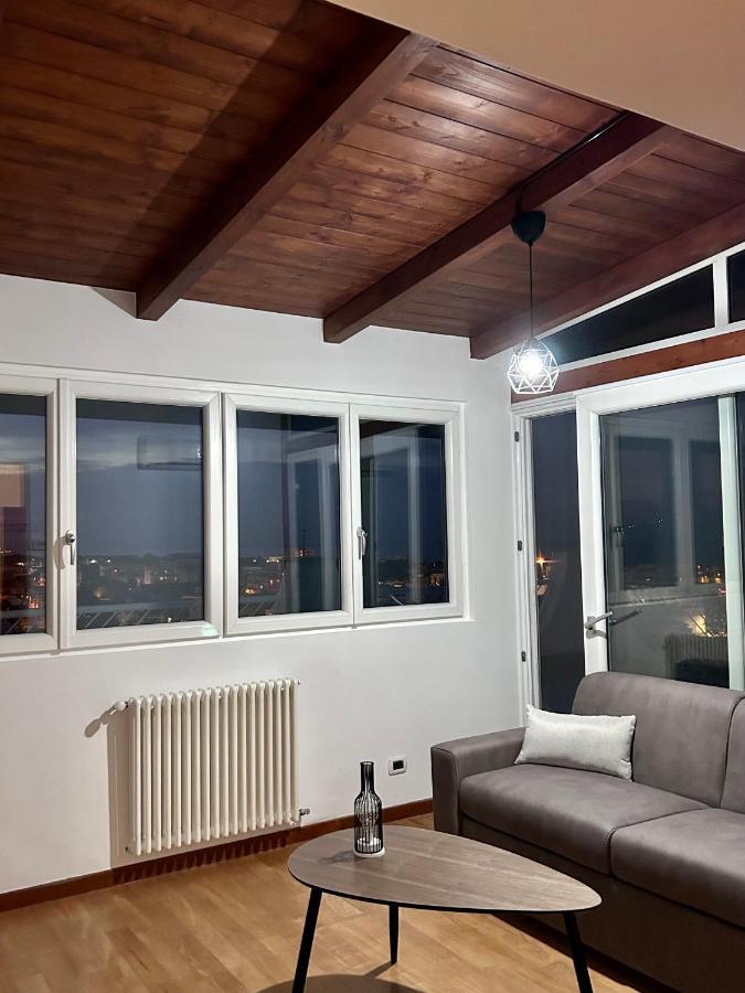 Isola Rovi Apartment Bari Exterior photo